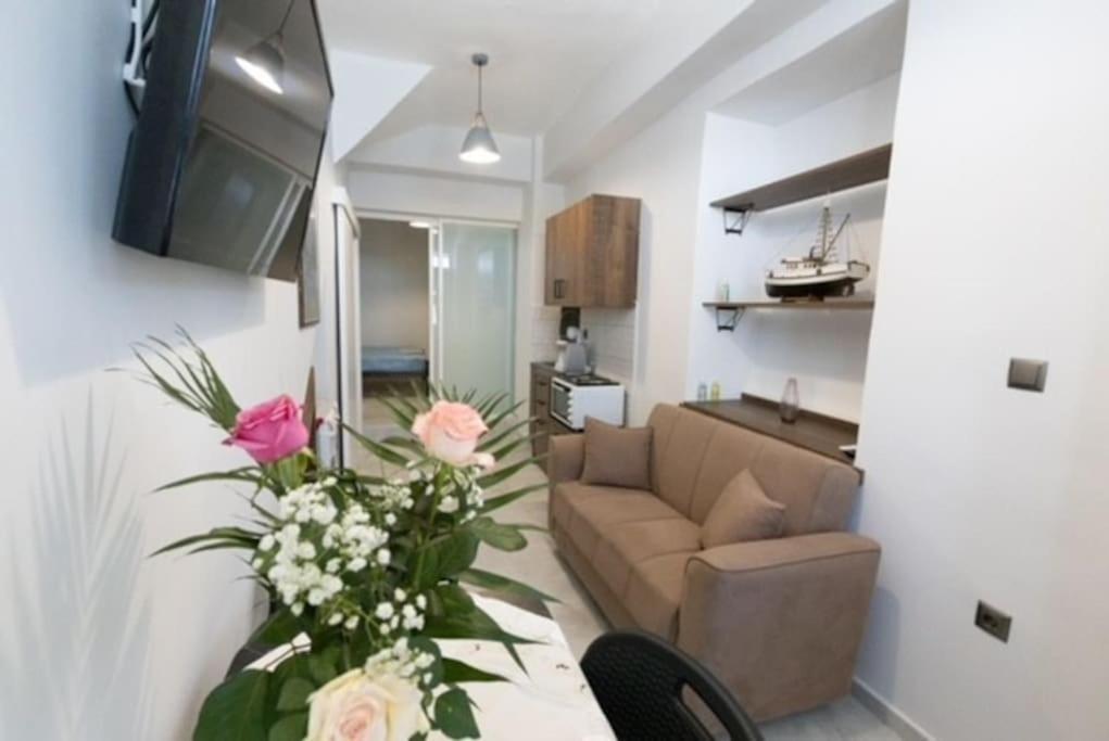 Aigli Guest House Гітіо Екстер'єр фото